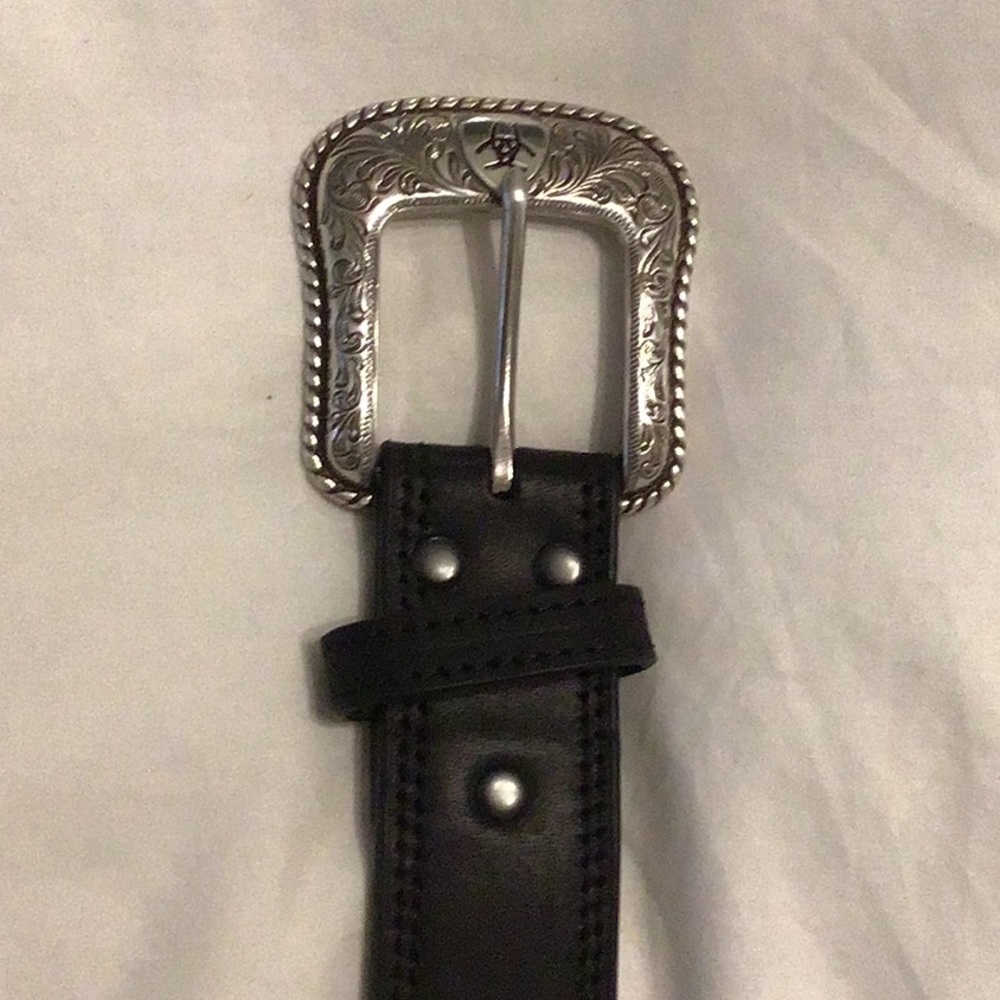 Leather belt